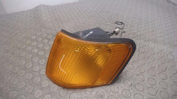 Foto: BLINKER / BLINKLEUCHTE LINKS eines Ford Scorpio GL