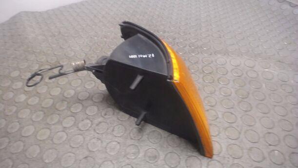 Foto: BLINKER / BLINKLEUCHTE LINKS eines Ford Scorpio GL