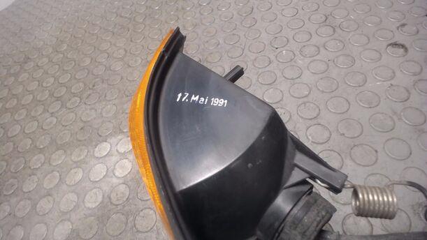 Foto: BLINKER / BLINKLEUCHTE LINKS eines Ford Scorpio GL