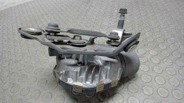 Foto: SCHEIBENWISCHERMOTOR VORNE RECHTS eines Peugeot 407 HDi 205 Bi-Turbo Automatik GL