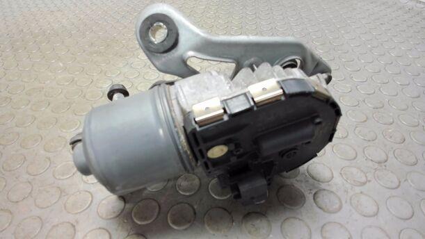 Foto: SCHEIBENWISCHERMOTOR VORNE LINKS eines Peugeot 407 HDi 205 Bi-Turbo Automatik GL