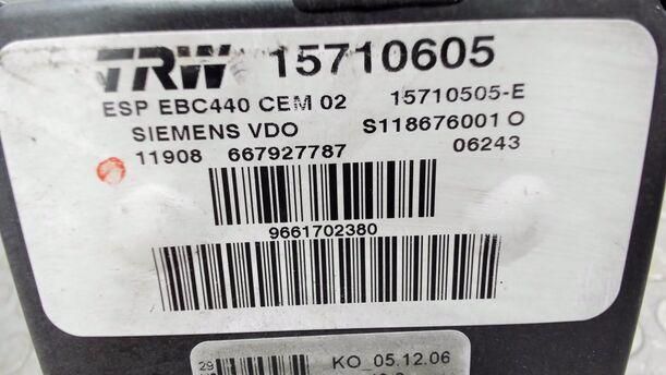 Foto: HAUPTBREMSAGGREGAT ABS eines Peugeot 407 HDi 205 Bi-Turbo Automatik GL