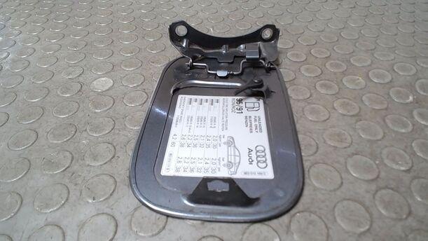 Foto: TANKKLAPPE/ TANKDECKEL eines Audi A4 1.6 GL