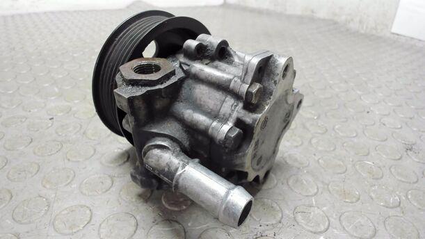 Foto: PUMPE SERVOLENKUNG eines Peugeot 407 HDi 205 Bi-Turbo Automatik