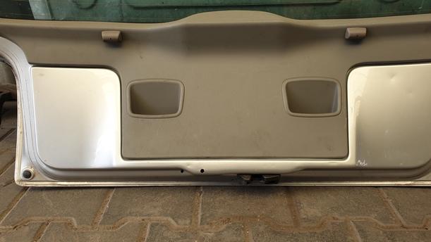 Foto: HECKKLAPPE/ HECKDECKEL ( AB 2000 ) eines Seat Arosa 1.0
