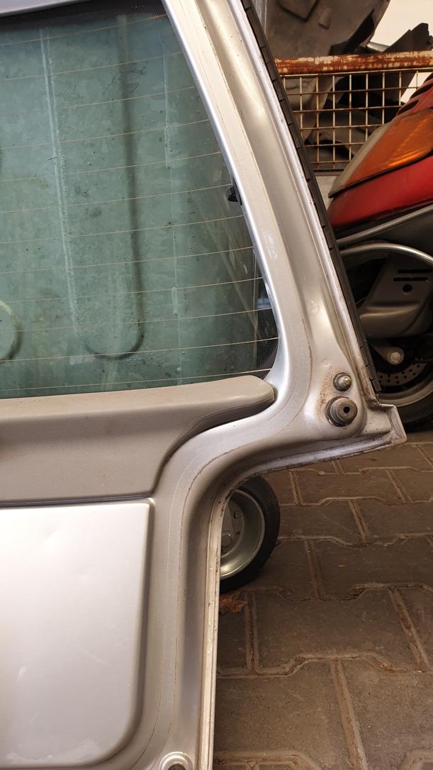 Foto: HECKKLAPPE/ HECKDECKEL ( AB 2000 ) eines Seat Arosa 1.0
