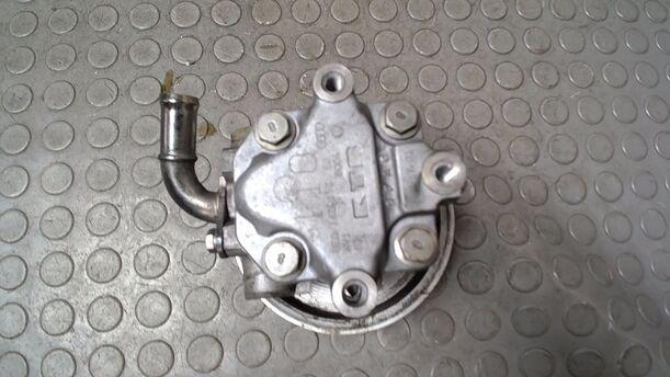 Foto: PUMPE SERVOLENKUNG/ SERVOPUMPE eines Audi A4 1.6 CLX (LX)