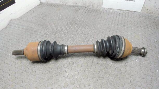 Foto: ANTRIEBSWELLE LINKS eines Peugeot 407 HDi 205 Bi-Turbo Automatik CLX (LX)
