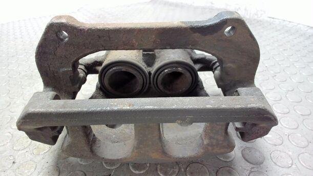 Foto: BREMSSATTEL VORNE RECHTS eines Peugeot 407 HDi 205 Bi-Turbo Automatik CLX (LX)