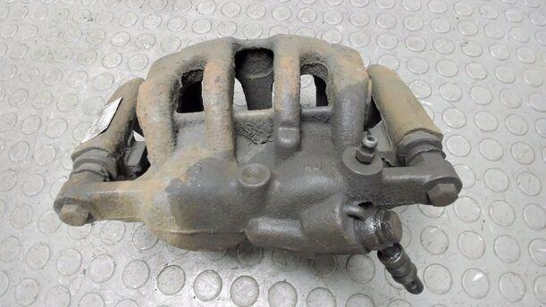 Foto: BREMSSATTEL VORNE RECHTS eines Peugeot 407 HDi 205 Bi-Turbo Automatik CLX (LX)