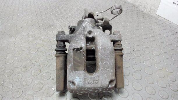 Foto: BREMSSATTEL HINTEN LINKS eines Peugeot 407 HDi 205 Bi-Turbo Automatik CLX (LX)