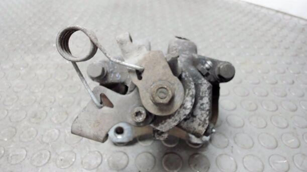 Foto: BREMSSATTEL HINTEN LINKS eines Peugeot 407 HDi 205 Bi-Turbo Automatik CLX (LX)
