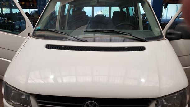 Foto: MOTORHAUBE ( CARAVELLE ) eines VW Multivan T4 CLX (LX)
