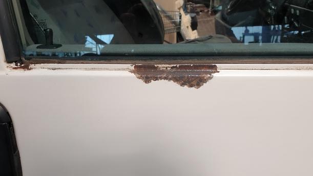 Foto: TÜR VORNE RECHTS eines VW Multivan T4 CLX (LX)