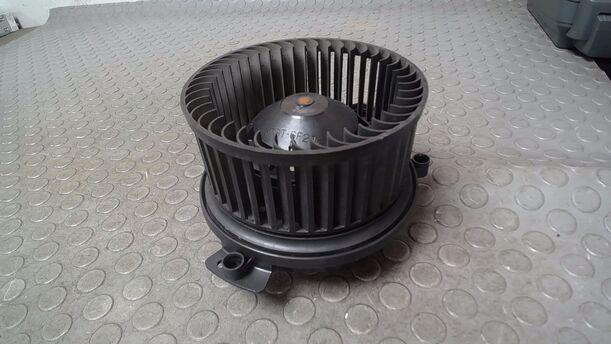 Foto: HEIZUNGSGEBLÄSE eines Audi A4 1.6 Si