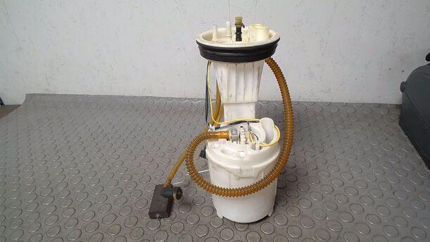 Foto: KRAFTSTOFFPUMPE eines Audi A4 1.6 Si