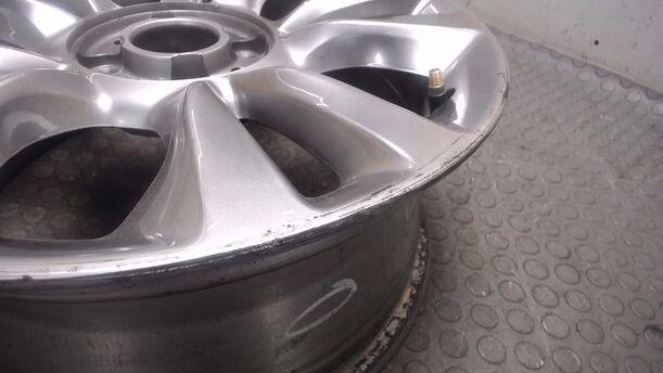 Foto: ALUFELGE6,5X16 ET35 eines Fiat 500 1.4 16V Dualogic Si