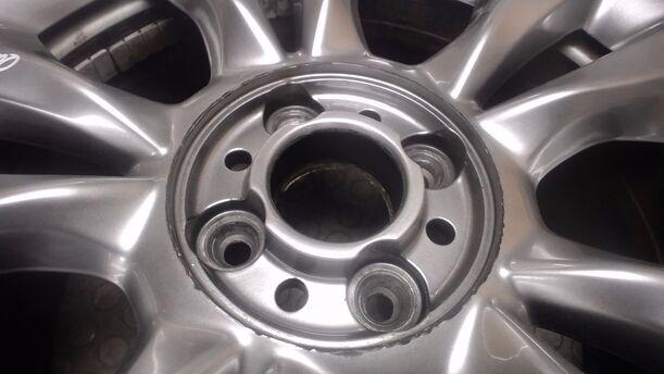 Foto: ALUFELGE 6,5X16 ET35 eines Fiat 500 1.4 16V Dualogic Si