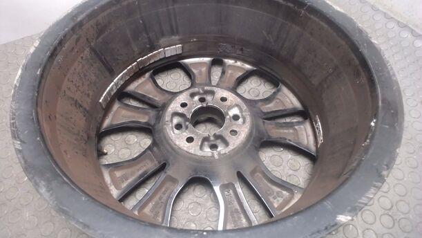 Foto: ALUFELGE 6,5X16 ET35 eines Fiat 500 1.4 16V Dualogic Si