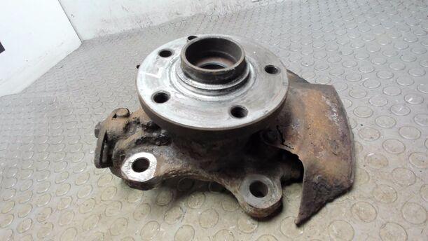 Foto: ACHSSCHENKEL VORNE LINKS eines VW Multivan T4 Si
