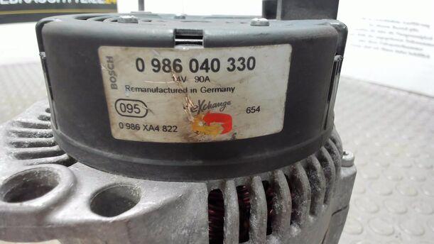 Foto: LICHTMASCHINE / GEENRATOR ( 90A ) eines VW Multivan T4 Si