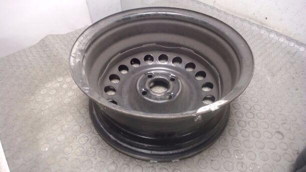 Foto: STAHLFELGE 6X15 ET49 eines Opel Corsa 1.0 12V Si