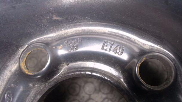 Foto: STAHLFELGE 6X15 ET49 eines Opel Corsa 1.0 12V Si