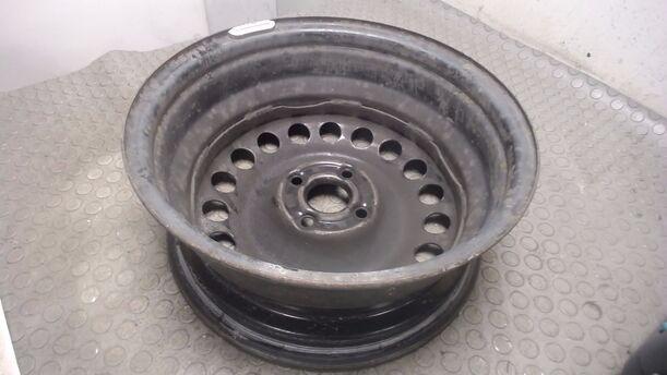Foto: STAHLFELGE 6X15 ET49 eines Opel Corsa 1.0 12V Si
