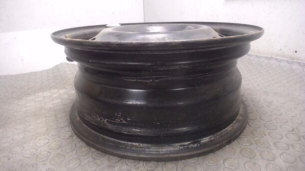 Foto: STAHLFELGE 6X15 ET49 eines Opel Corsa 1.0 12V Si