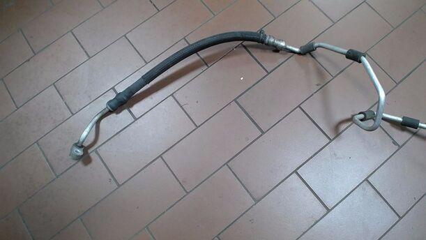 Foto: KLIMASCHAUCH KONDENSATOR/ VERDAMPFER eines Audi A4 1.6 Si