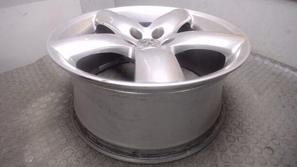 Foto: ALUFELGE 8X18 ET41 eines Peugeot 407 HDi 205 Bi-Turbo Automatik Si
