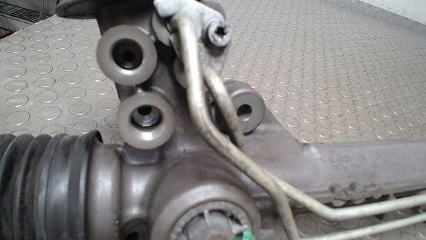 Foto: SERVOLENKUNG/ LENKGETRIEBE eines Audi A4 1.6 Si