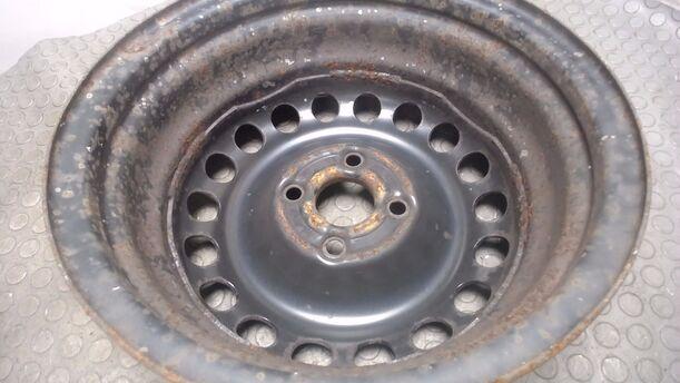 Foto: STAHLFELGE 5,5X14 ET39 eines Opel Vectra 1.6 Si