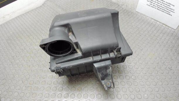 Foto: LUFTFILTERKASTEN eines VW Multivan T4 TDI Si