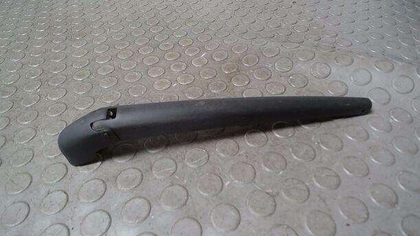 Foto: SCHEIBENWISCHERARM HINTEN eines Fiat Panda 1.1 Si
