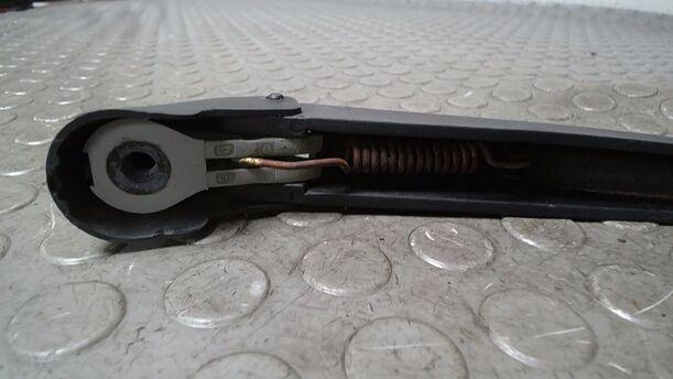 Foto: SCHEIBENWISCHERARM HINTEN eines Fiat Panda 1.1 Si