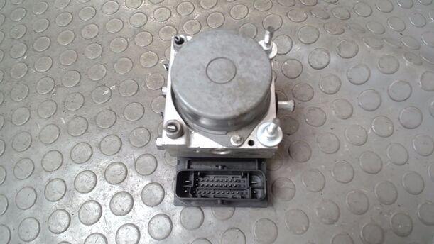 Foto: HAUPTBREMSAGGREGAT ABS eines Fiat Panda 1.1 Si
