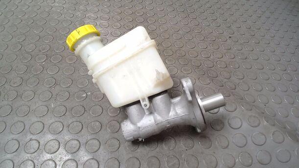 Foto: HAUPTBREMSZYLINDER ( TRW ) eines Fiat Panda 1.1 Si