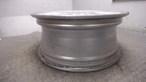 Foto: ALUFELGE 6,5X16 ET52,5 eines Volvo V50 2.0D DPF Si