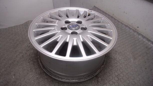 Foto: ALUFELGE 6,5X16 ET52,5 eines Volvo V50 2.0D DPF Si