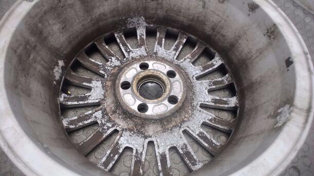 Foto: ALUFELGE 6,5X16 ET52,5 eines Volvo V50 2.0D DPF Si