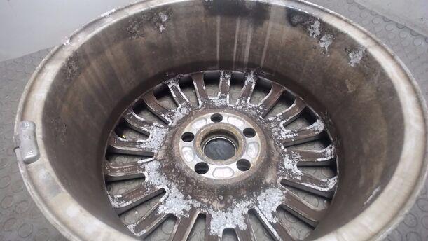 Foto: ALUFELGE 6,5X16 ET52,5 eines Volvo V50 2.0D DPF Si