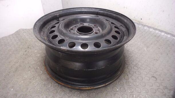 Foto: STAHLFELGE 6,5X15 ET47 eines BMW 316i Si