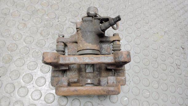 Foto: BREMSSATTEL HINTEN RECHTS eines VW Multivan T4 TDI Si
