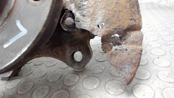 Foto: ACHSSCHENKEL VORNE LINKS eines VW Multivan T4 TDI Si
