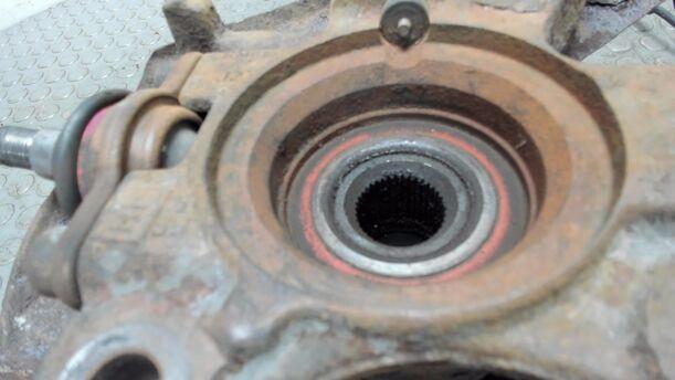 Foto: ACHSSCHENKEL VORNE LINKS eines VW Multivan T4 TDI Si