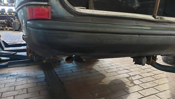 Foto: STOSSFÄNGER / STOSSSTANGE HINTEN ( VOR FACELIFT ) eines Opel Omega Caravan 2.0 16V Si