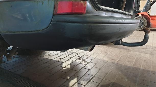 Foto: STOSSFÄNGER / STOSSSTANGE HINTEN ( VOR FACELIFT ) eines Opel Omega Caravan 2.0 16V Si