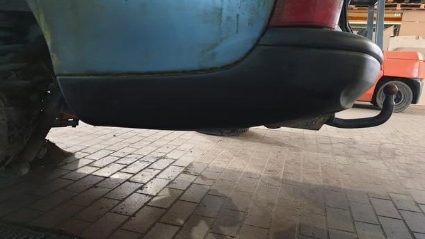 Foto: STOSSFÄNGER / STOSSSTANGE HINTEN ( VOR FACELIFT ) eines Opel Omega Caravan 2.0 16V Si