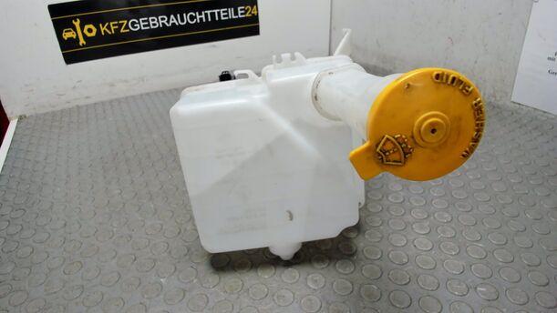 Foto: SCHEIBENWASCHBEHÄLTER eines Mazda 6 Sport Kombi 2.0 CD DPF Si